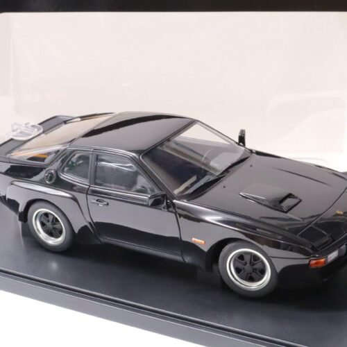 1:18 AUTOart Porsche 924 Carrera GT 1980 black