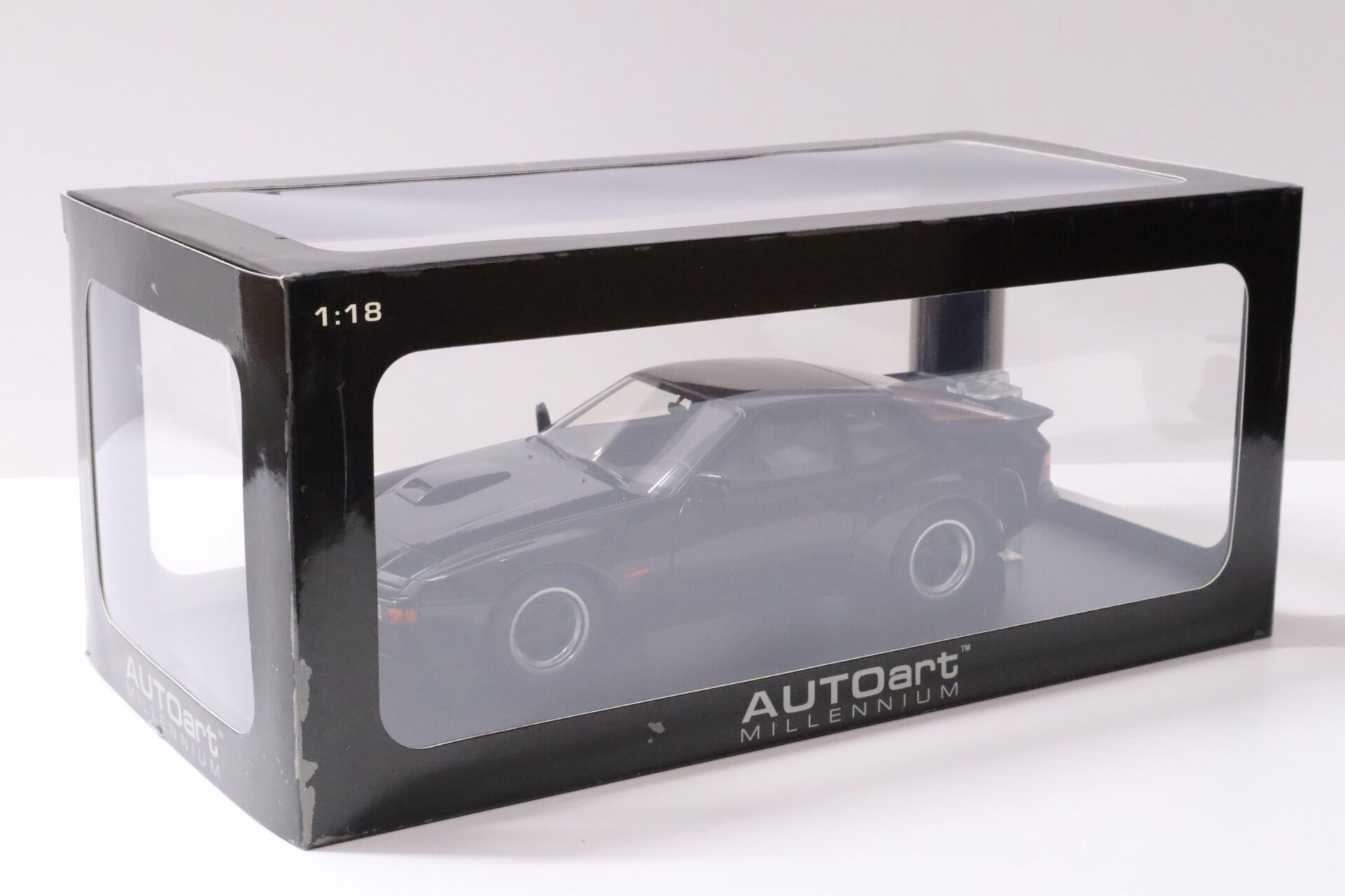 1:18 AUTOart Porsche 924 Carrera GT 1980 black