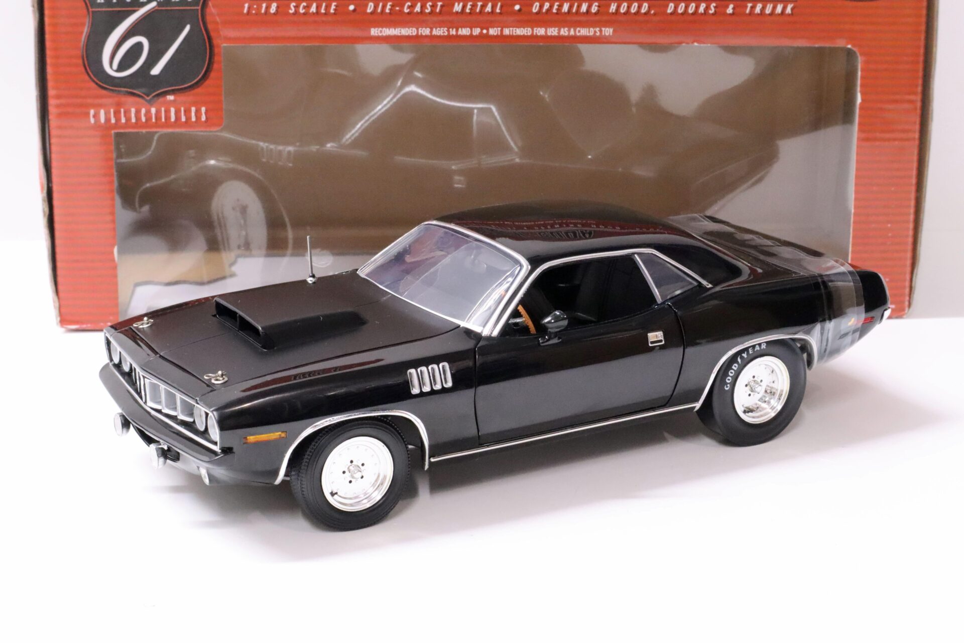 1:18 Highway61 Plymouth Cuda Super Street 528 Hemi Coupe 1971 black