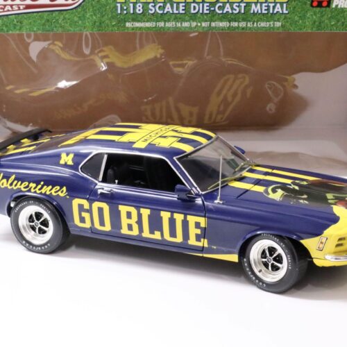1:18 Highway61 Ford Mustang Boss 302 Coupe 1970 Sports Art Michigan Wolverines