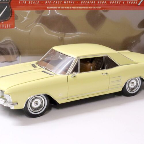 1:18 Highway61 Buick Riviera Coupe 1964 yellow 50679