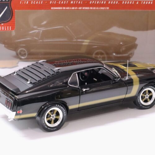 1:18 Highway61 Ford Mustang Boss 302 Coupe black/ gold stripes