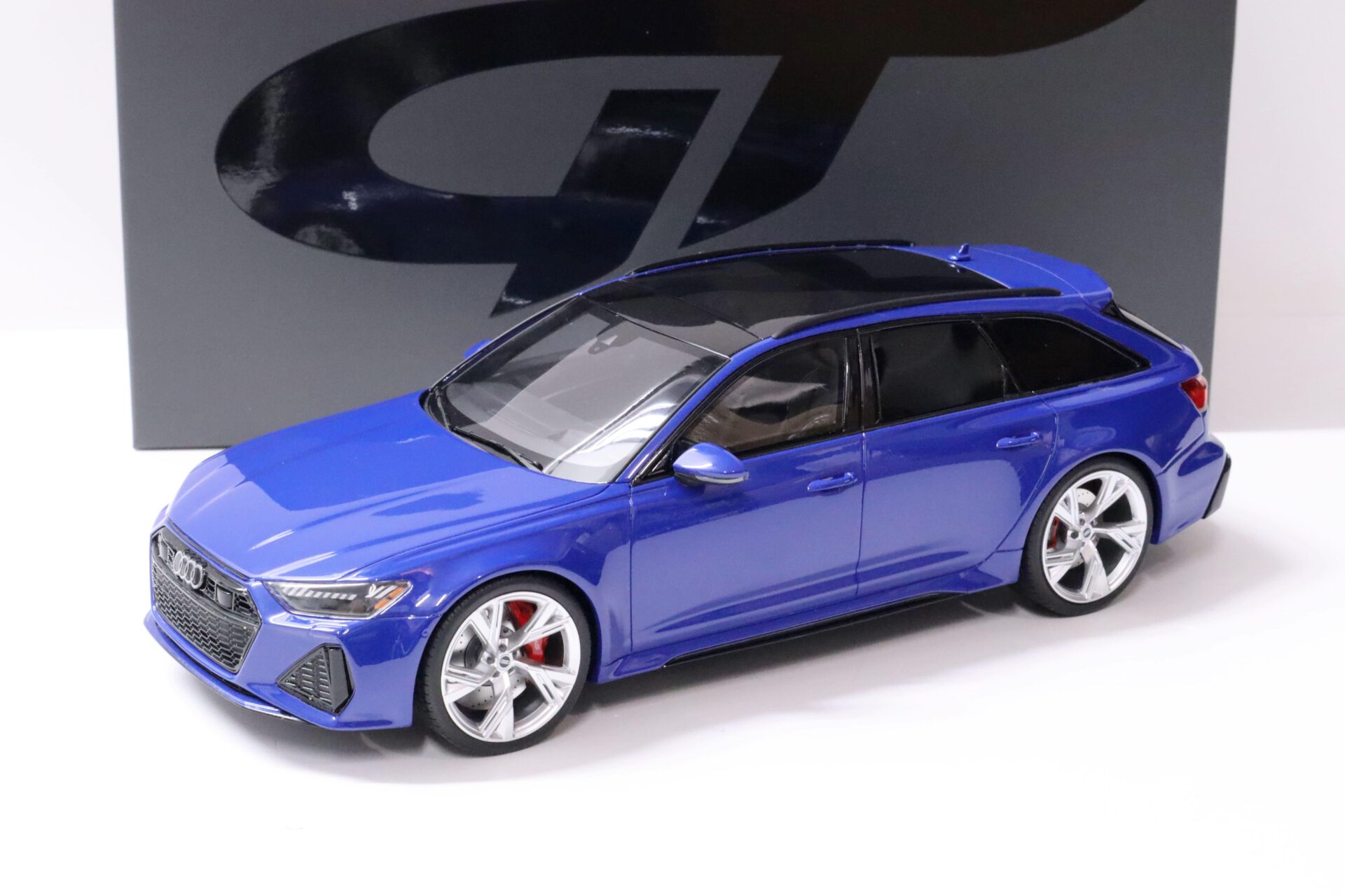 1:18 GT Spirit GT854 Audi RS6 Avant C8 Tribute Edition Nogaro blue 2020