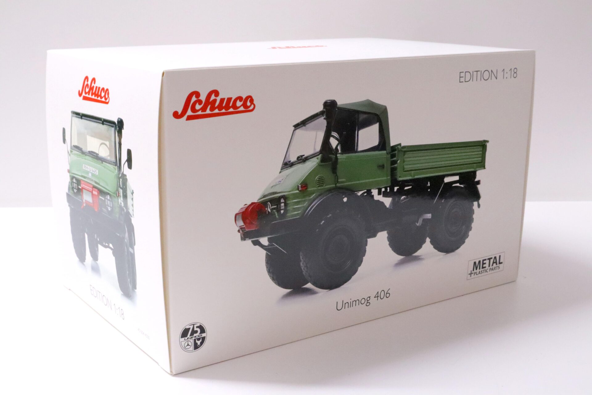 1:18 Schuco Mercedes Unimog 406 Cabriolet with Softtop green