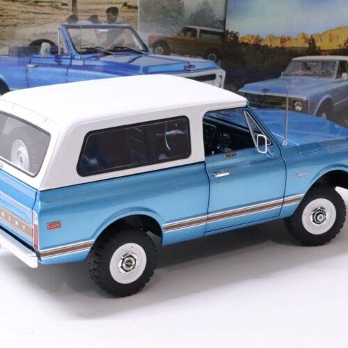 1:18 ACME 1970 Chevrolet K5 Blazer with removable Hardtop blue/ white