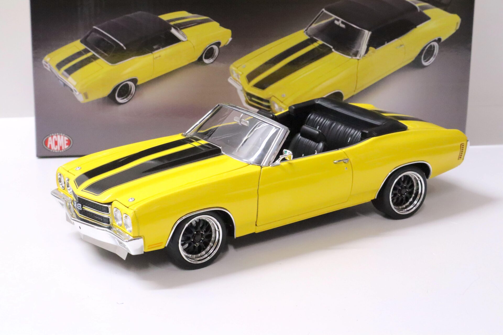 1:18 ACME 1970 Chevrolet Chevelle SS Convertible Restomod yellow/ black stripes