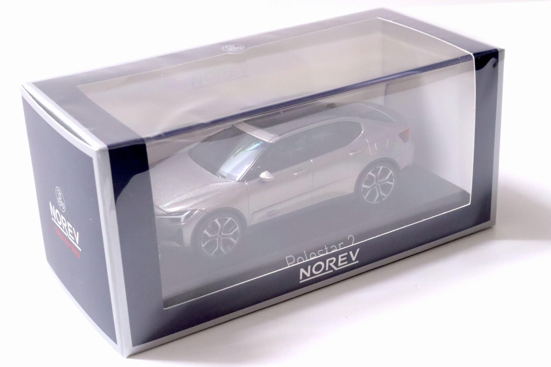 1:43 Norev Polestar 2 Moon metallic 2021