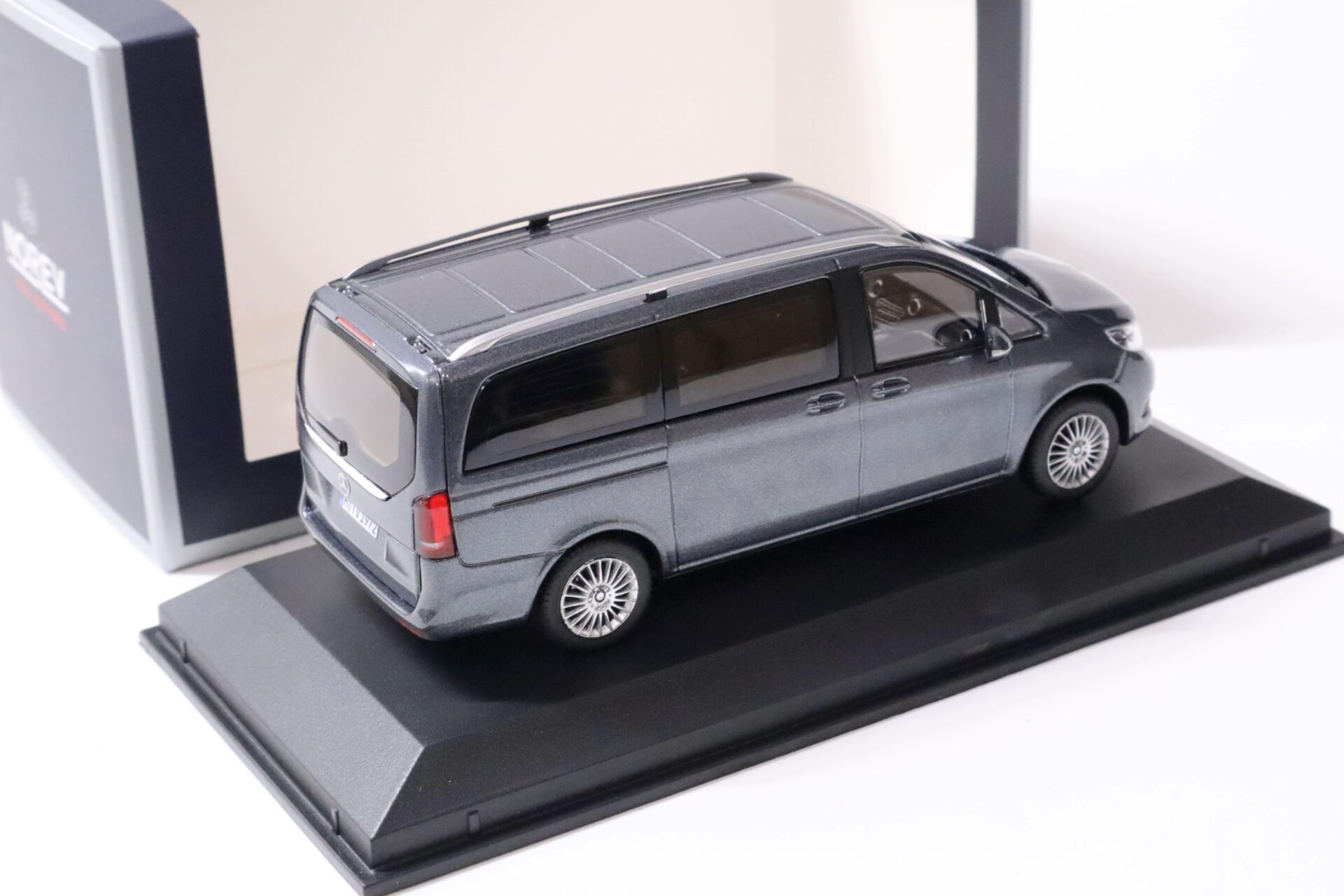 1:43 Norev Mercedes V-Klasse V-Class Van grey metallic 2015