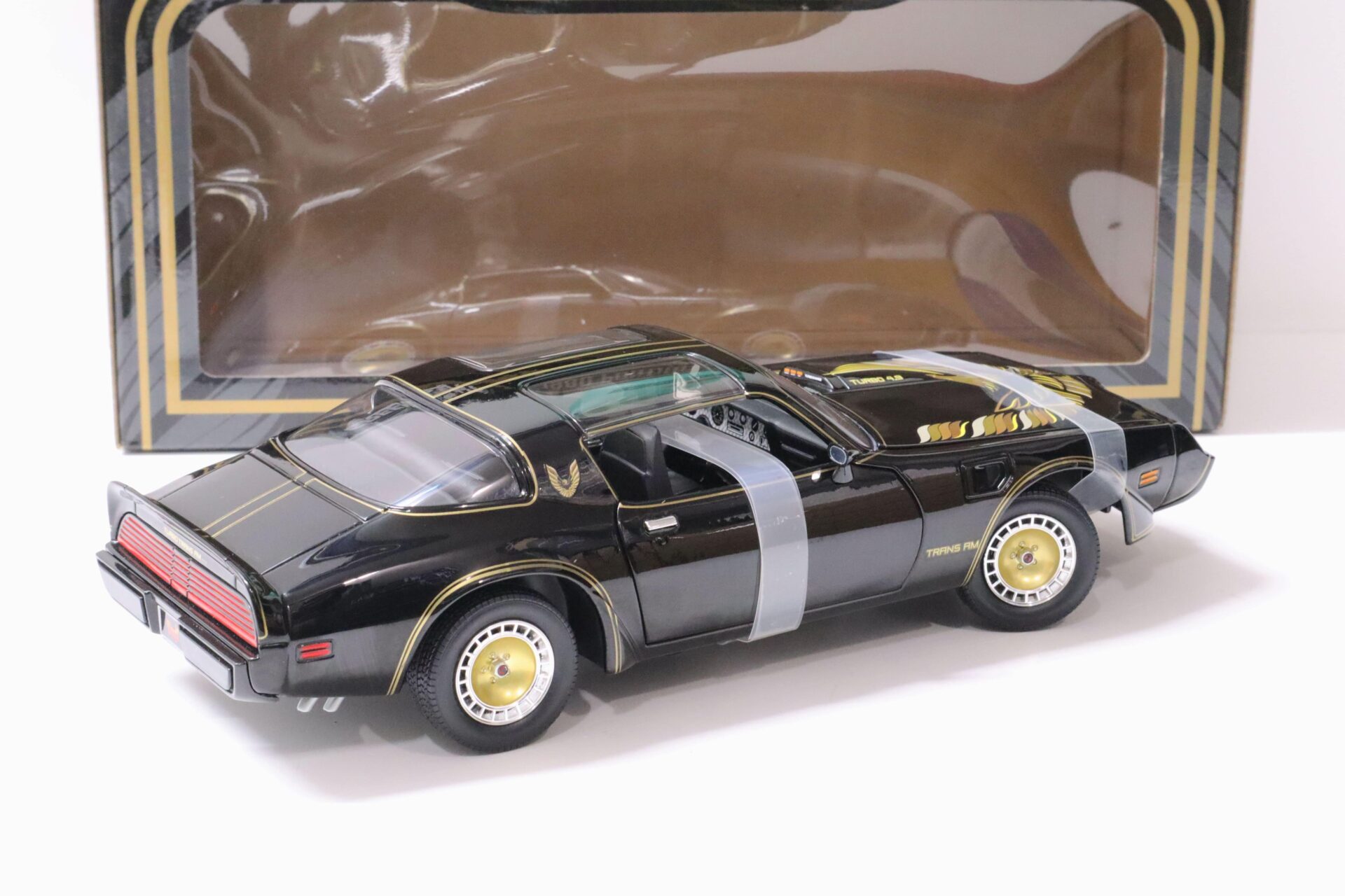 1:18 Greenlight 1980 Pontiac Trans AM *The Smokey and the Bandit II* black