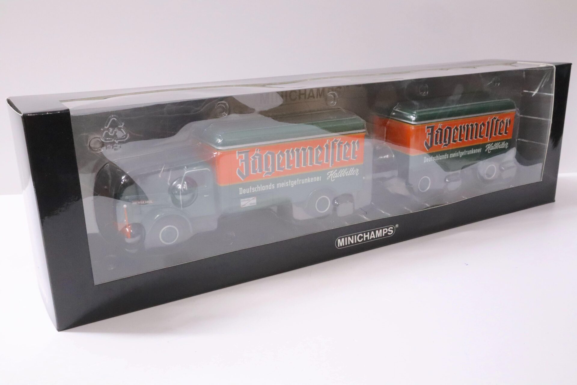 1:43 Minichamps Henschel HS 140 Kofferzug *Jägermeister* green/ orange