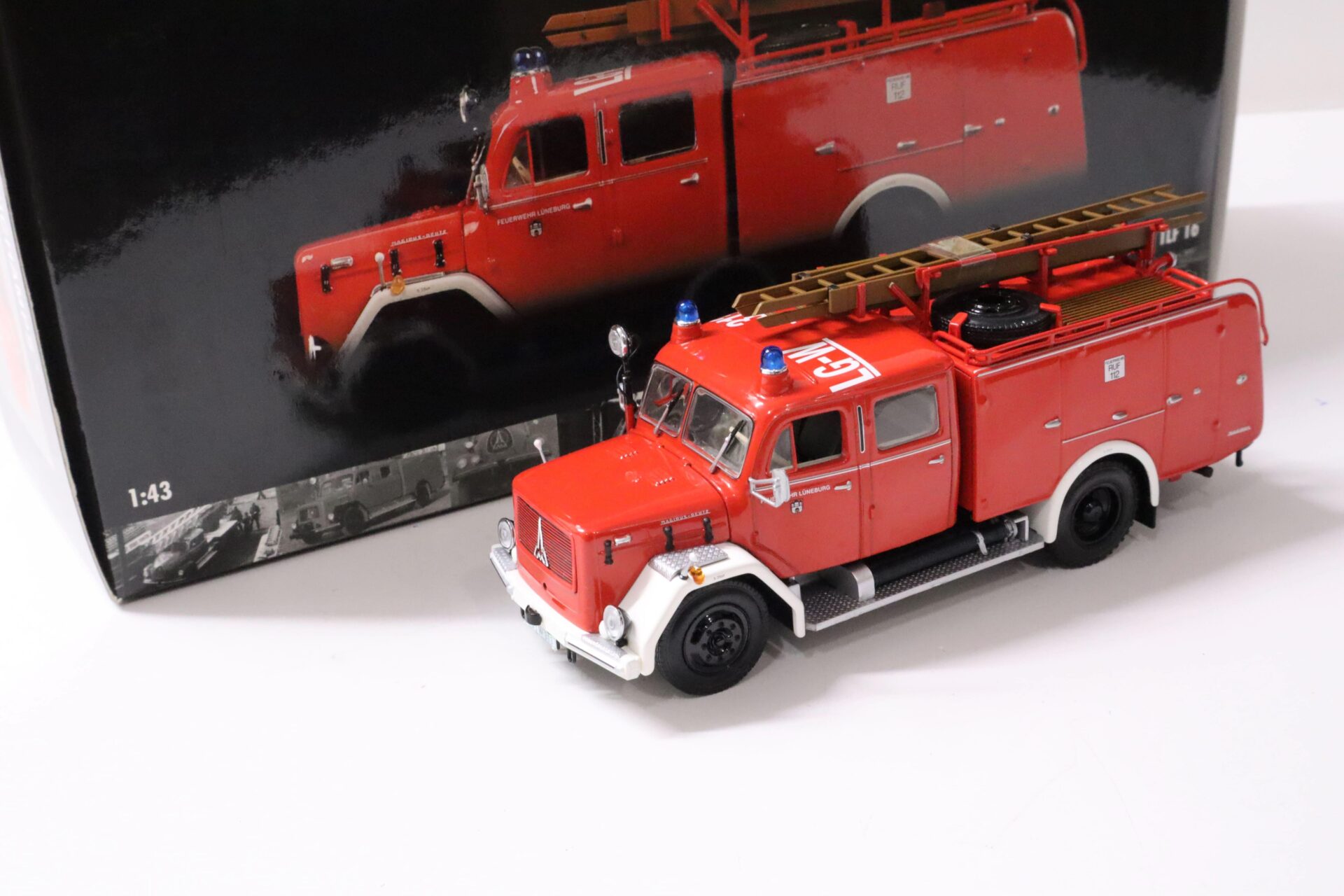1:43 Minichamps Magirus-Deutz Merkur 150 TLF 16 Feuerwehr Lüneburg red