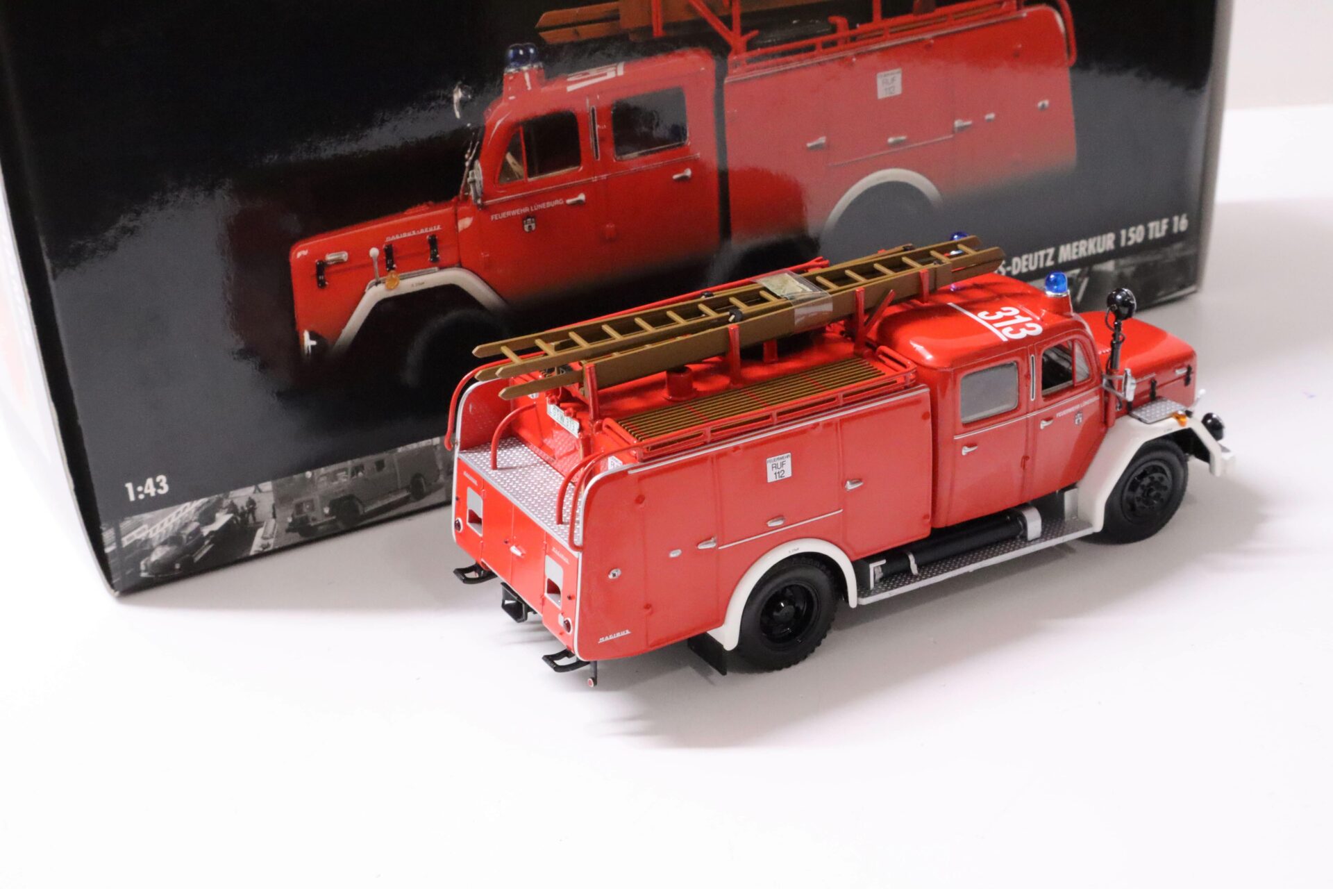 1:43 Minichamps Magirus-Deutz Merkur 150 TLF 16 Feuerwehr Lüneburg red