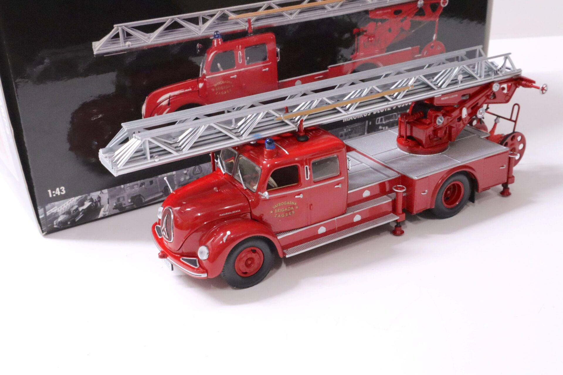 ID 62535 orig.jpg 1:43 Minichamps Magirus- Deutz S 6500 Drehleiter DL30 Feuerwehr Zagreb 1956