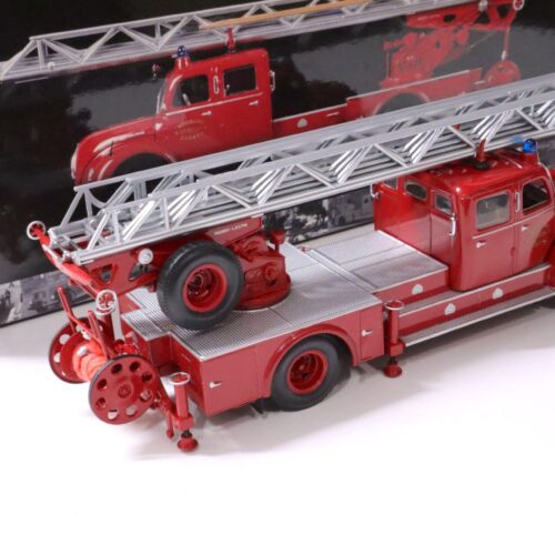 1:43 Minichamps Magirus- Deutz S 6500 Drehleiter DL30 Feuerwehr Zagreb 1956