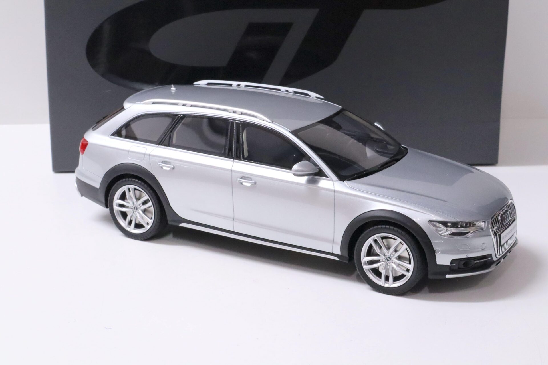 1:18 GT Spirit GT354 Audi A6 Allroad C7 Avant Floret silver metallic 2012