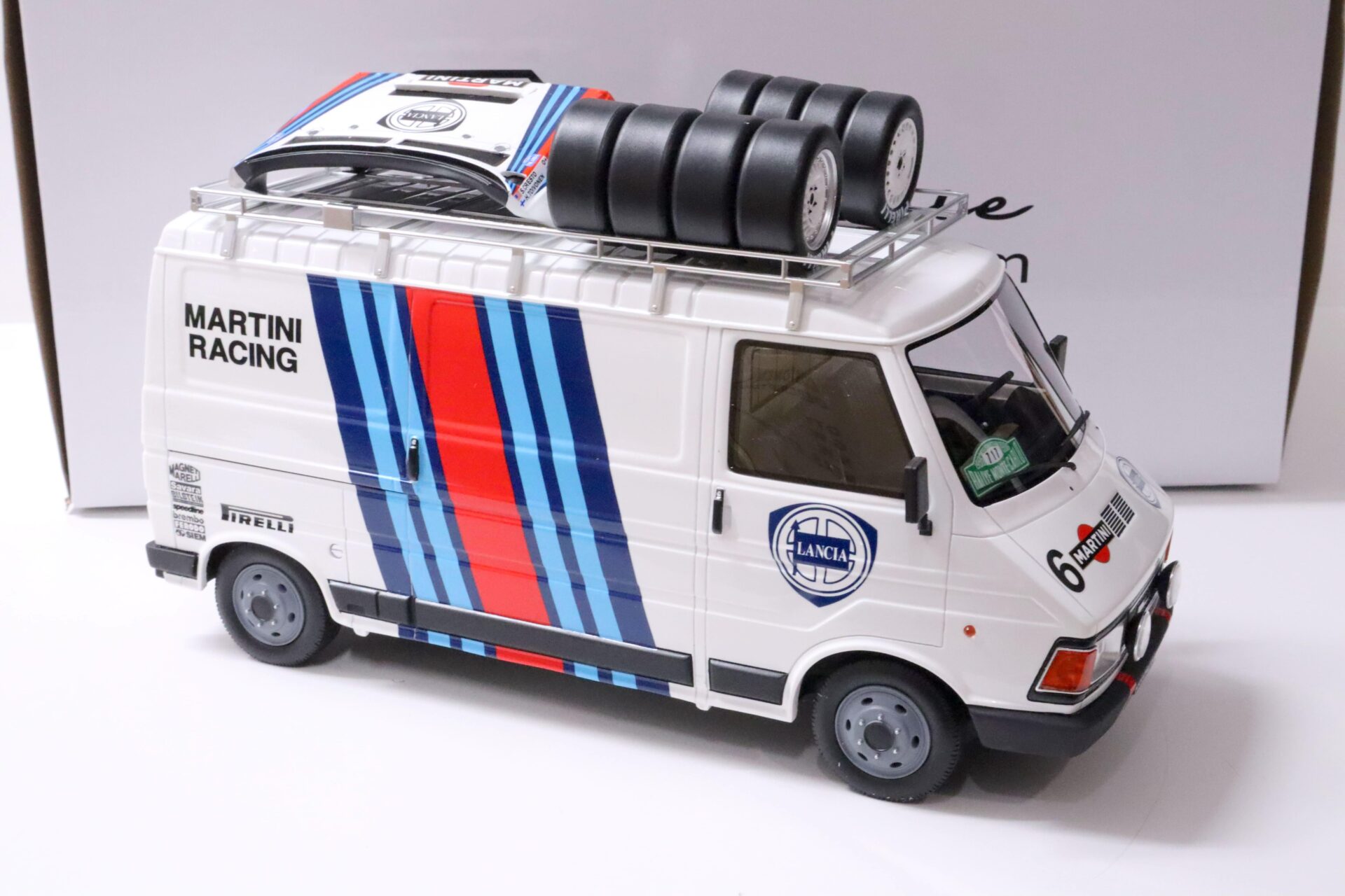 1:18 OTTO mobile OT910 Fiat 242 Kasten Lancia Team Assistance Rallye Martini 1986