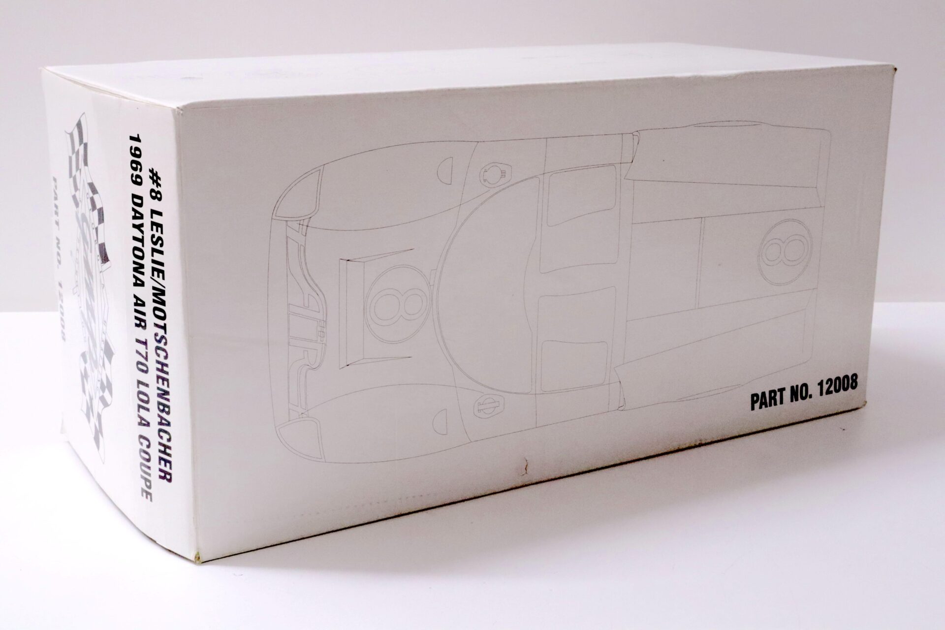 1:18 GMP 1969 Daytona Air Lola T70 Coupe #8 Leslie/ Motschenbacher 12008