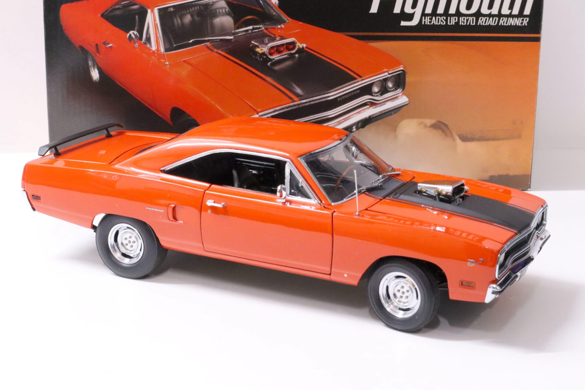 1:18 GMP 1970 Plymouth Road Runner HEADS UP Street Machine orange