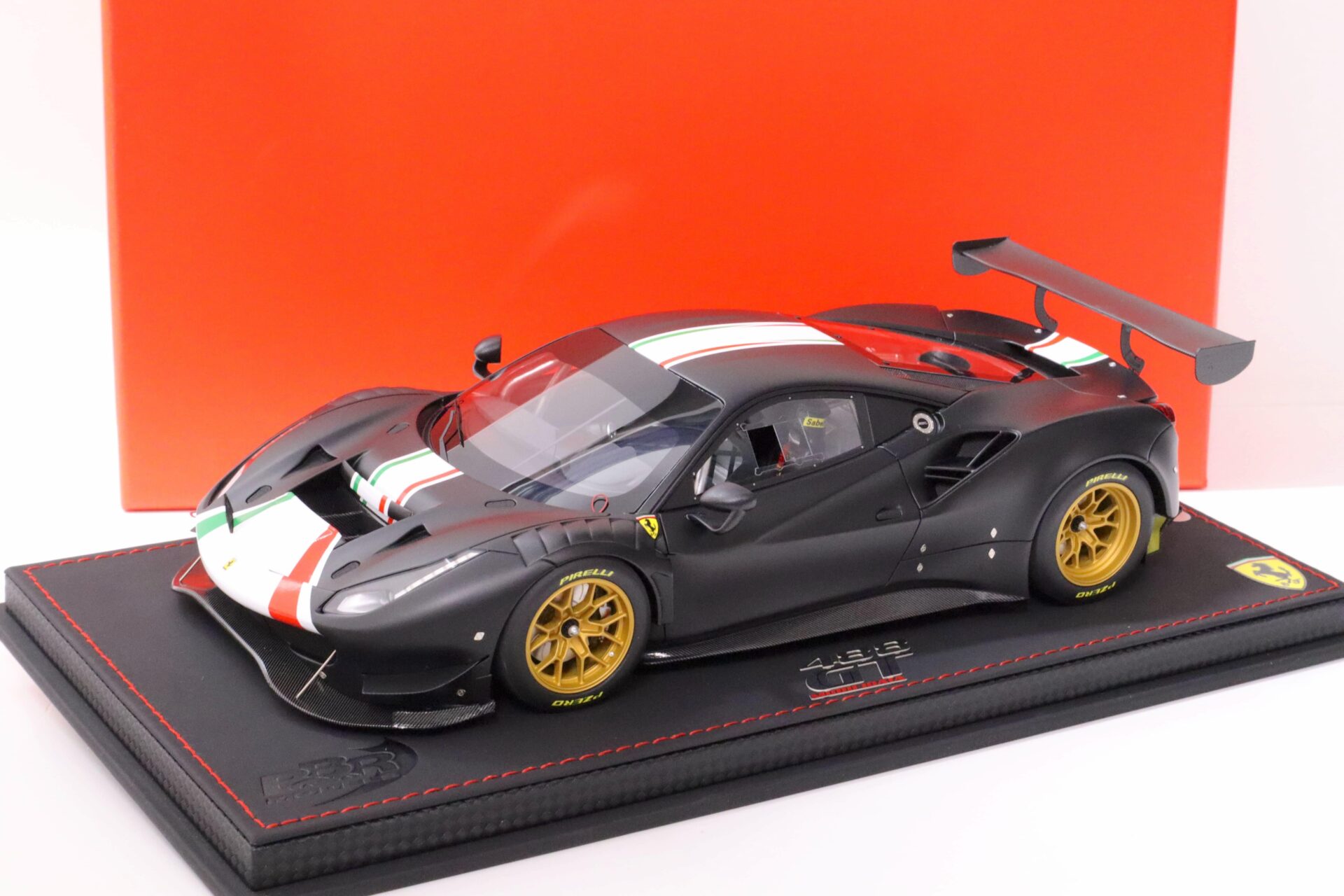 ID 62930 orig 1.jpg 1:18 BBR Ferrari 488 Modificata Matt black/ Italian Flag - Limited 24 pcs.