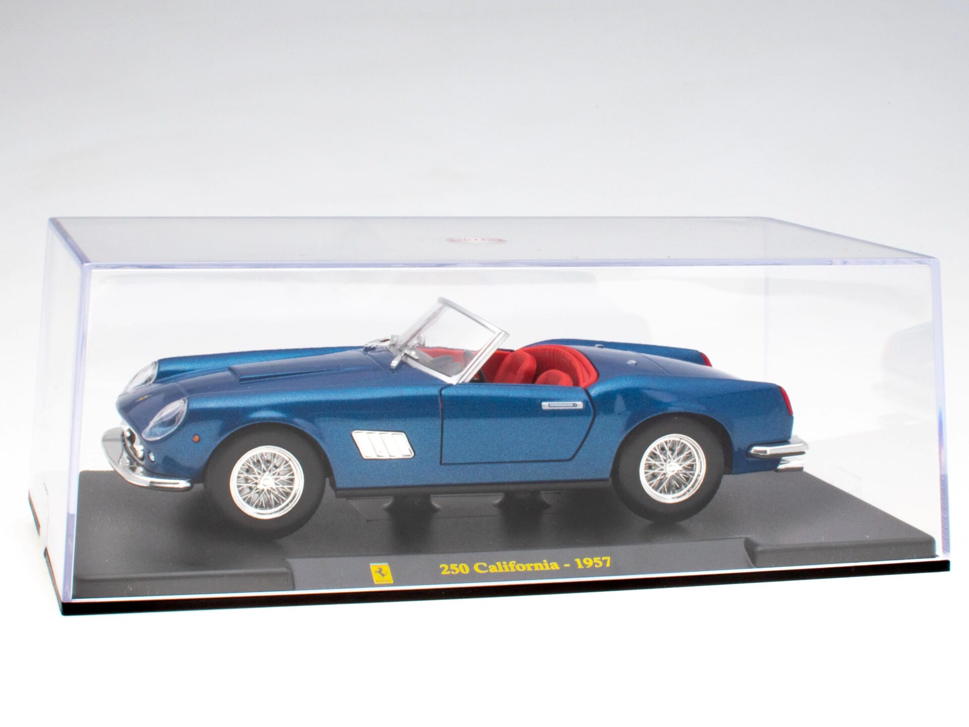 1:24 Hachette Bburago Ferrari Collection Ferrari 250 California blue 1957 with display