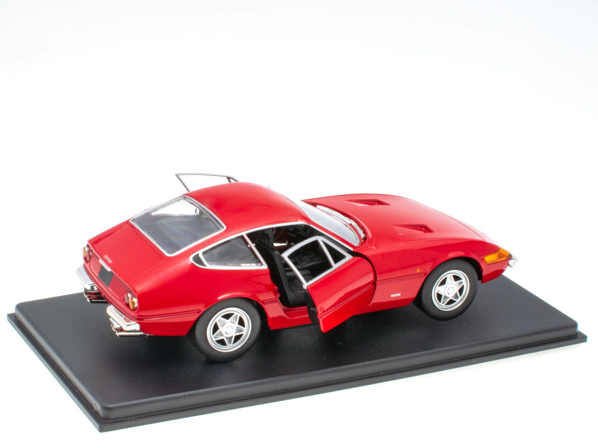1:24 Hachette Bburago Ferrari Collection Ferrari 365 GTB4 red 1968 with display
