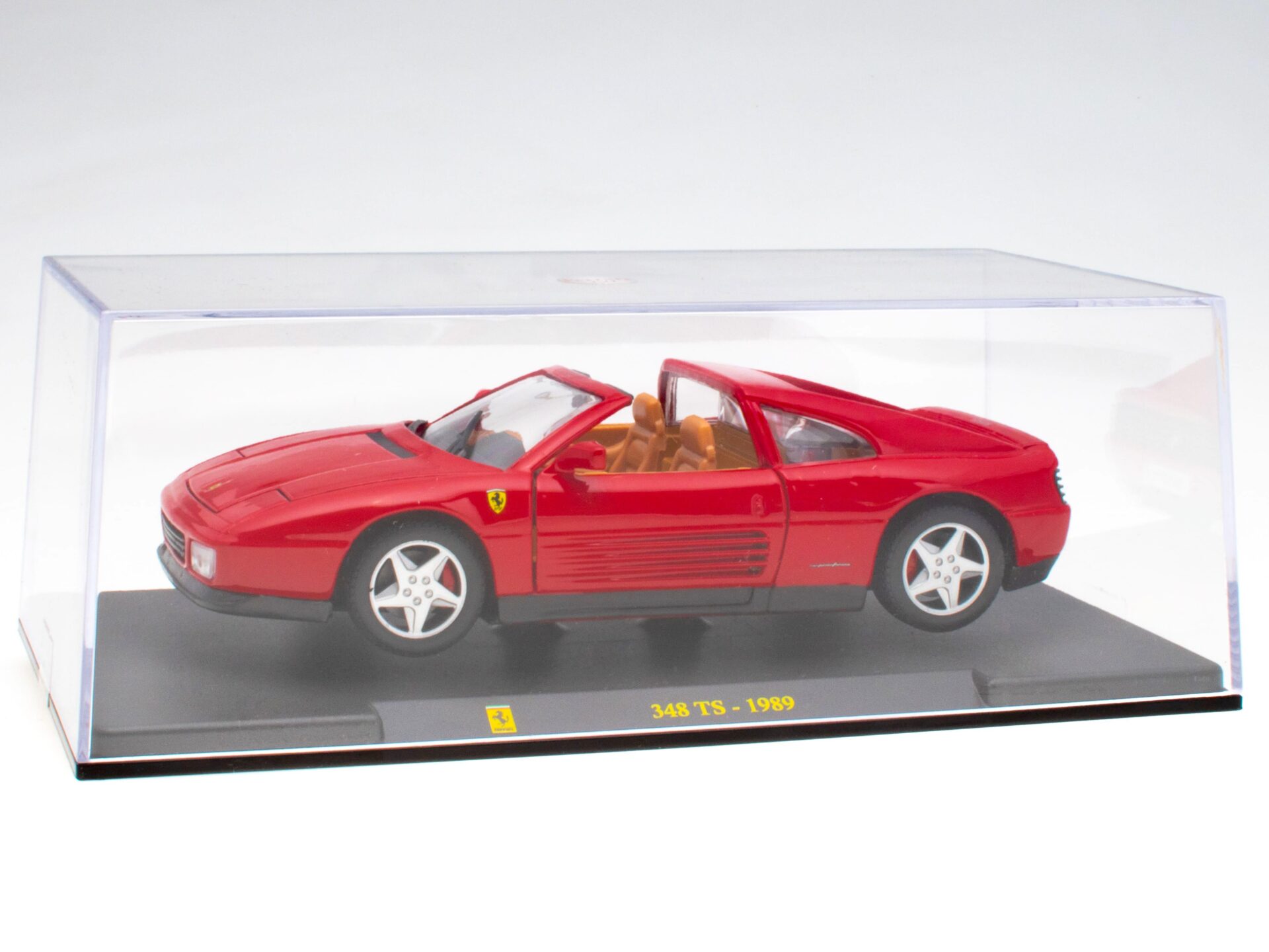 1:24 Hachette Bburago Ferrari Collection Ferrari 348 TS red 1989 with display