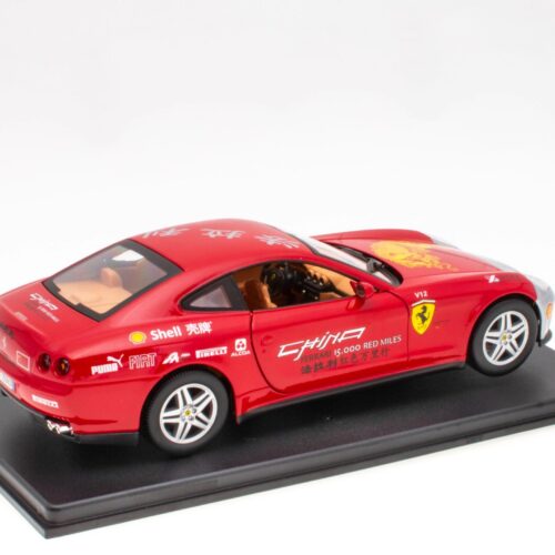 1:24 Hachette Bburago Ferrari Collection Ferrari 612 Scaglietti China 15.000 Red Miles with display
