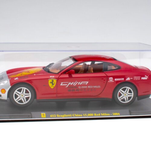 1:24 Hachette Bburago Ferrari Collection Ferrari 612 Scaglietti China 15.000 Red Miles with display