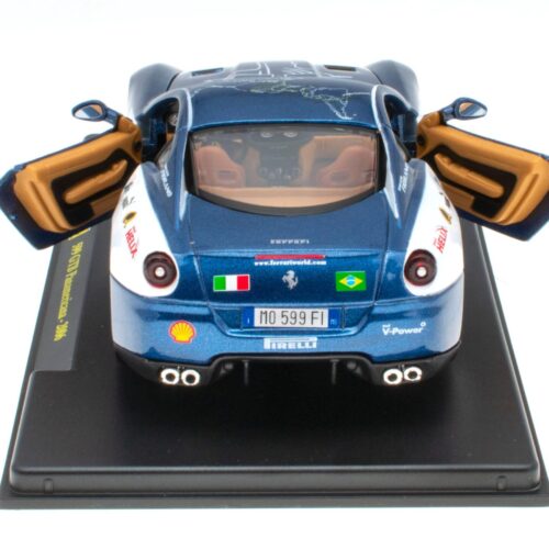 1:24 Hachette Bburago Ferrari Collection Ferrari 599 GTB Panamericana blue 2006 with display