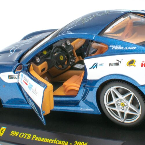 1:24 Hachette Bburago Ferrari Collection Ferrari 599 GTB Panamericana blue 2006 with display