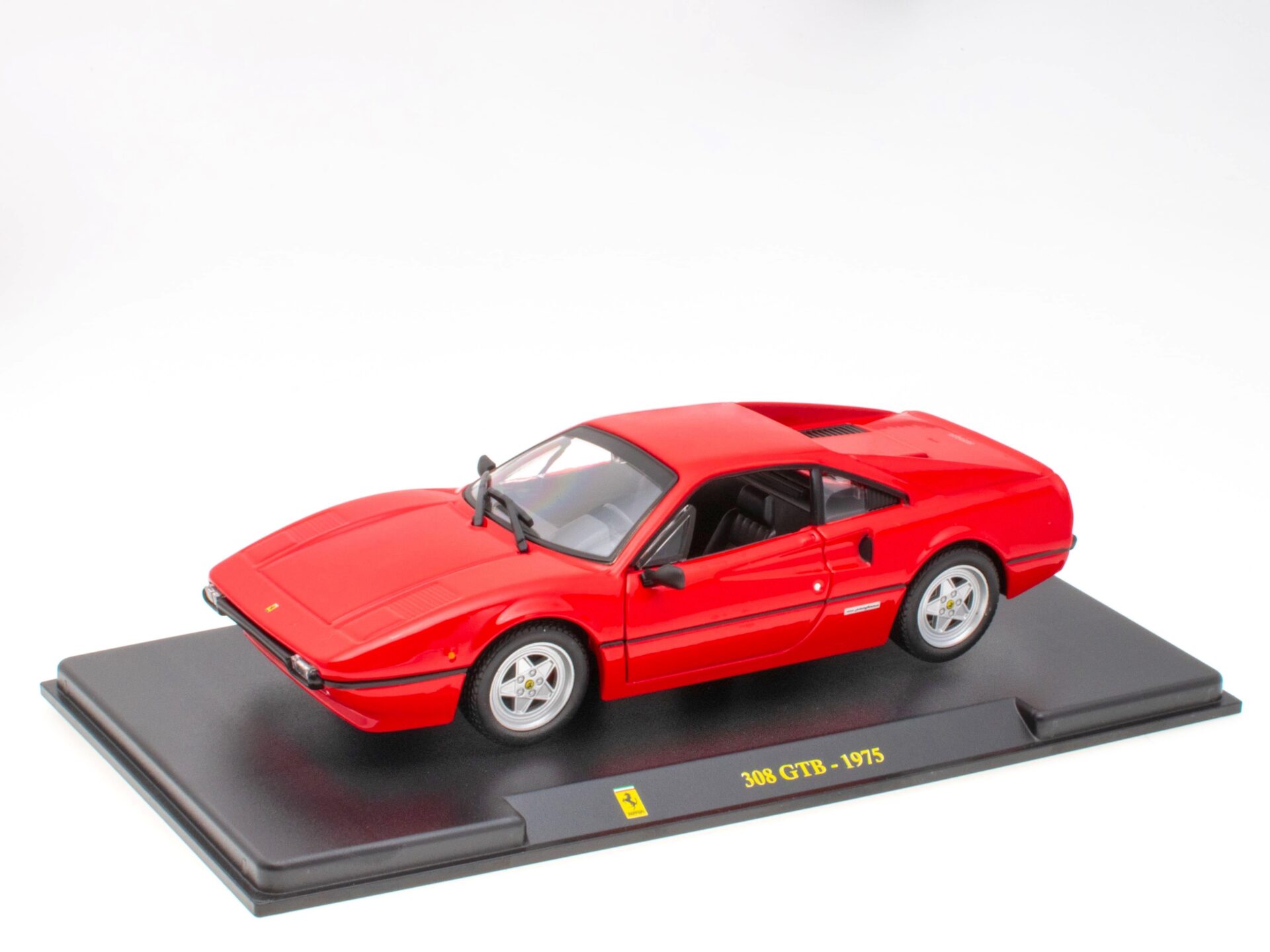 ID 63255 orig.jpg 1:24 Hachette Bburago Ferrari Collection Ferrari 308 GTB Coupe red 1975 with display