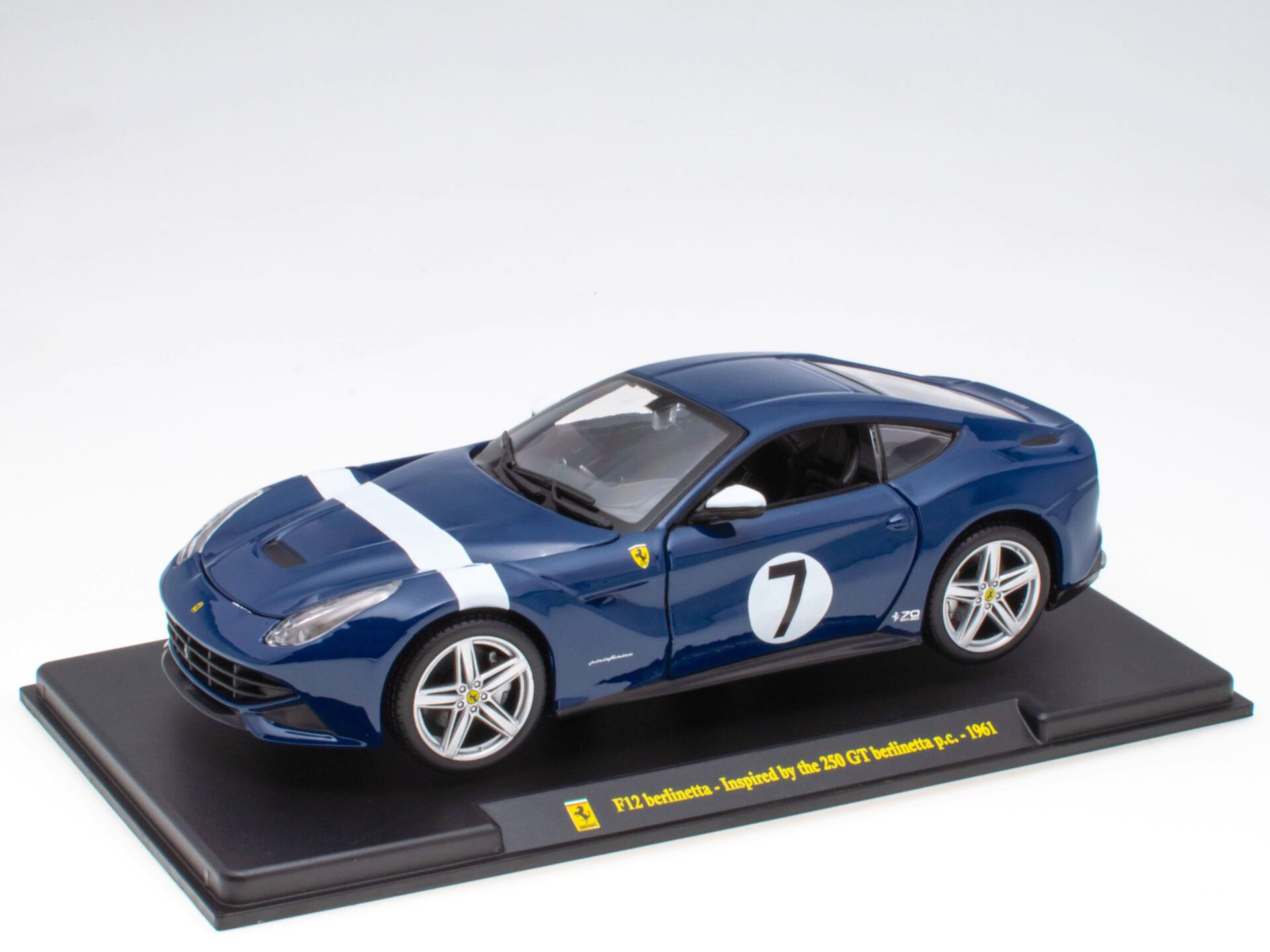1:24 Hachette Bburago Ferrari Collection Ferrari F12 Berlinetta Inspired by 250 GT with display