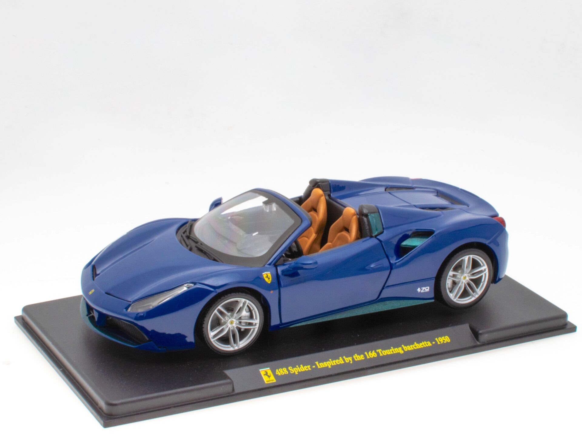 ID 63281 orig.jpg 1:24 Hachette Bburago Ferrari Collection Ferrari 488 Spider Inspired by 166 Touring with display