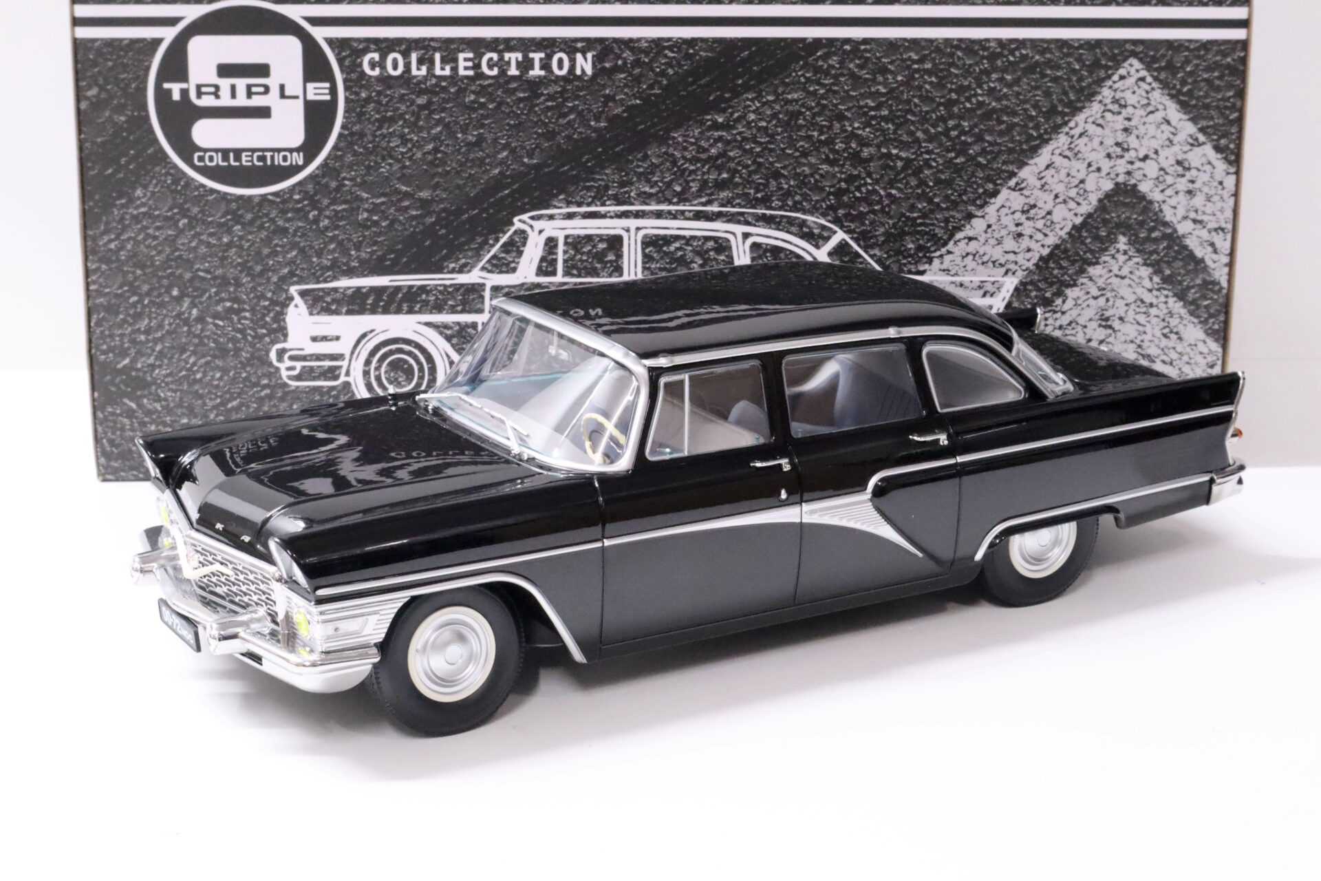 1:18 Triple9 1959 GAZ 13 Seagull Limousine black Die-Cast