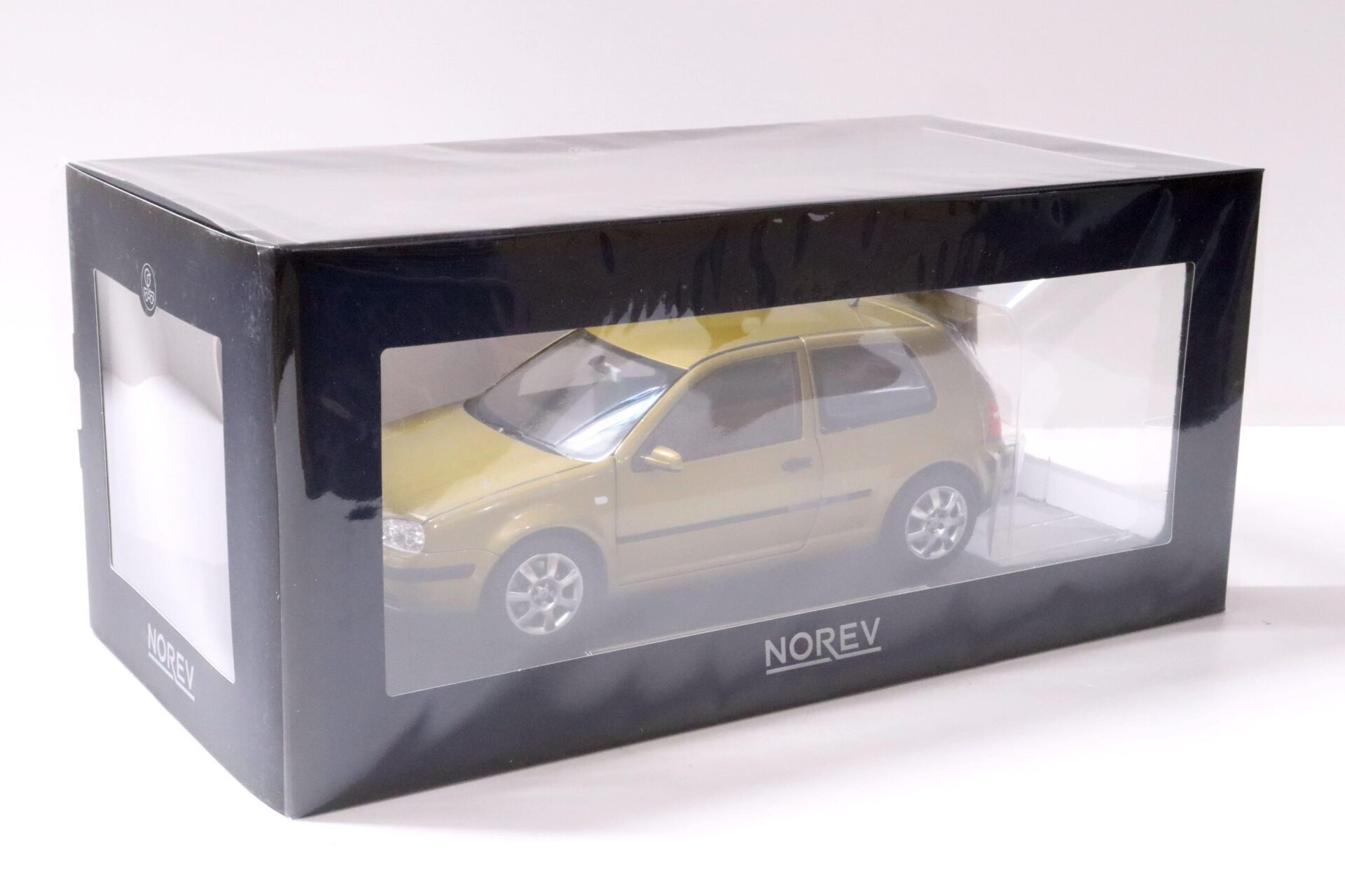 1:18 Norev VW Golf IV 4 yellow metallic 1998