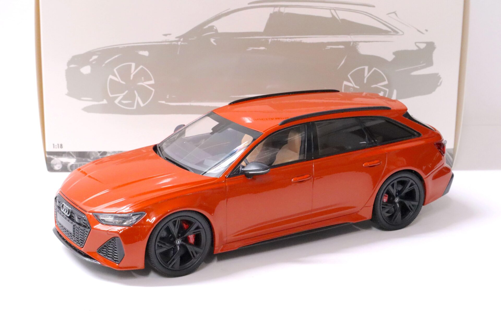 ID 63586 orig 1.jpg 1:18 Minichamps Audi RS6 Avant (C8) 2019 orange metallic