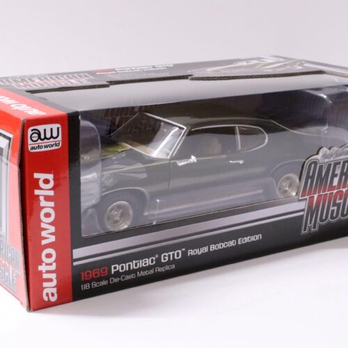 1:18 Auto World 1969 Pontiac GTO Royal Bobcat Edition green/ gold
