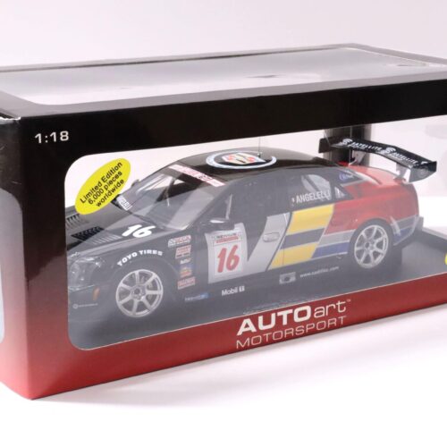 1:18 AUTOart Cadillac CTS-V SCCA World Challange 2004 Winner Sebring #16 Angelelli