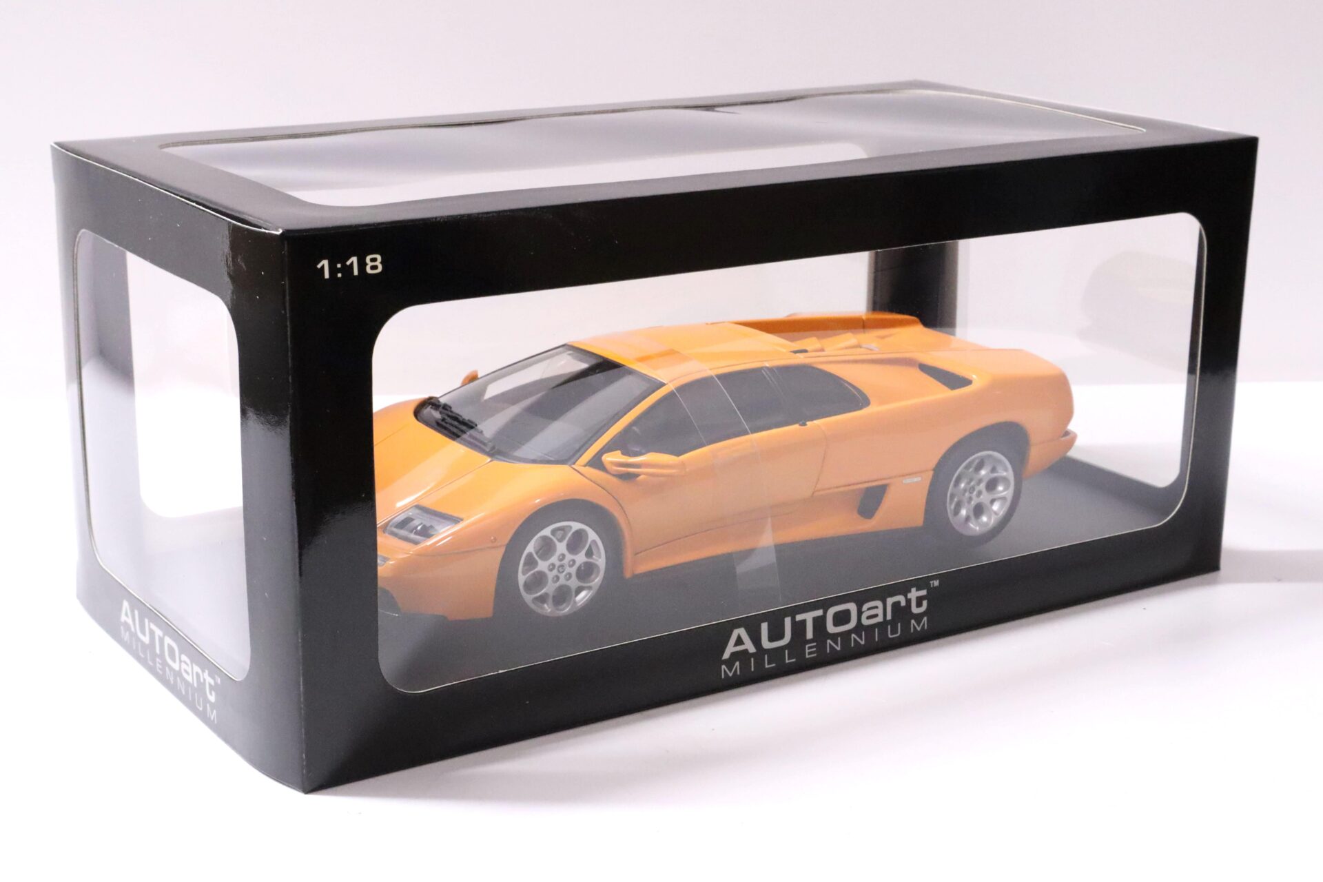 1:18 AUTOart Lamborghini Diablo 6.0 orange 74527