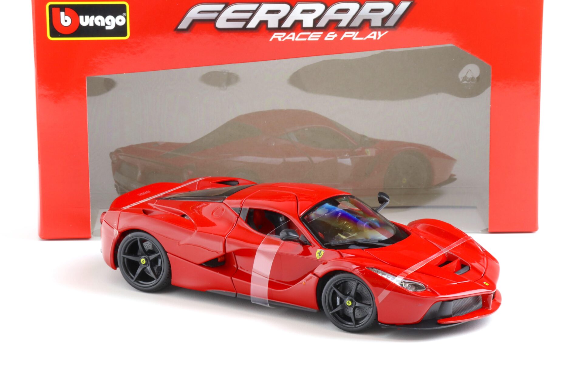 1:18 Bburago R&P Ferrari LaFerrari red 2013