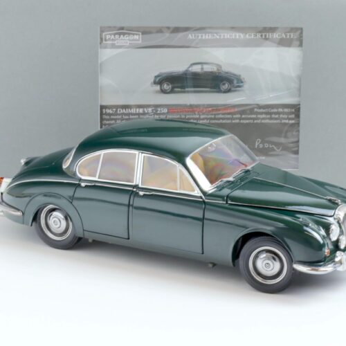 1:18 Paragon Daimler 250 V8 LHD British Racing green 1967