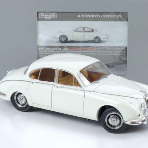 1:18 Paragon Daimler 250 V8 RHD English white 1967