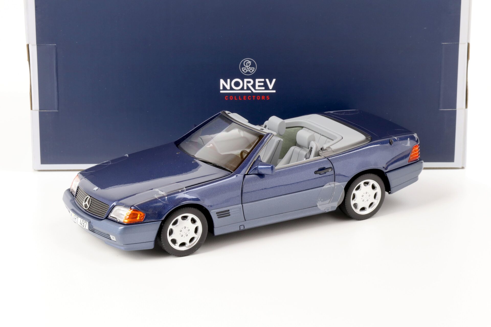 ID 63937 orig 2.jpg 1:18 Norev Mercedes 500SL Cabriolet R129 blue metallic 1989