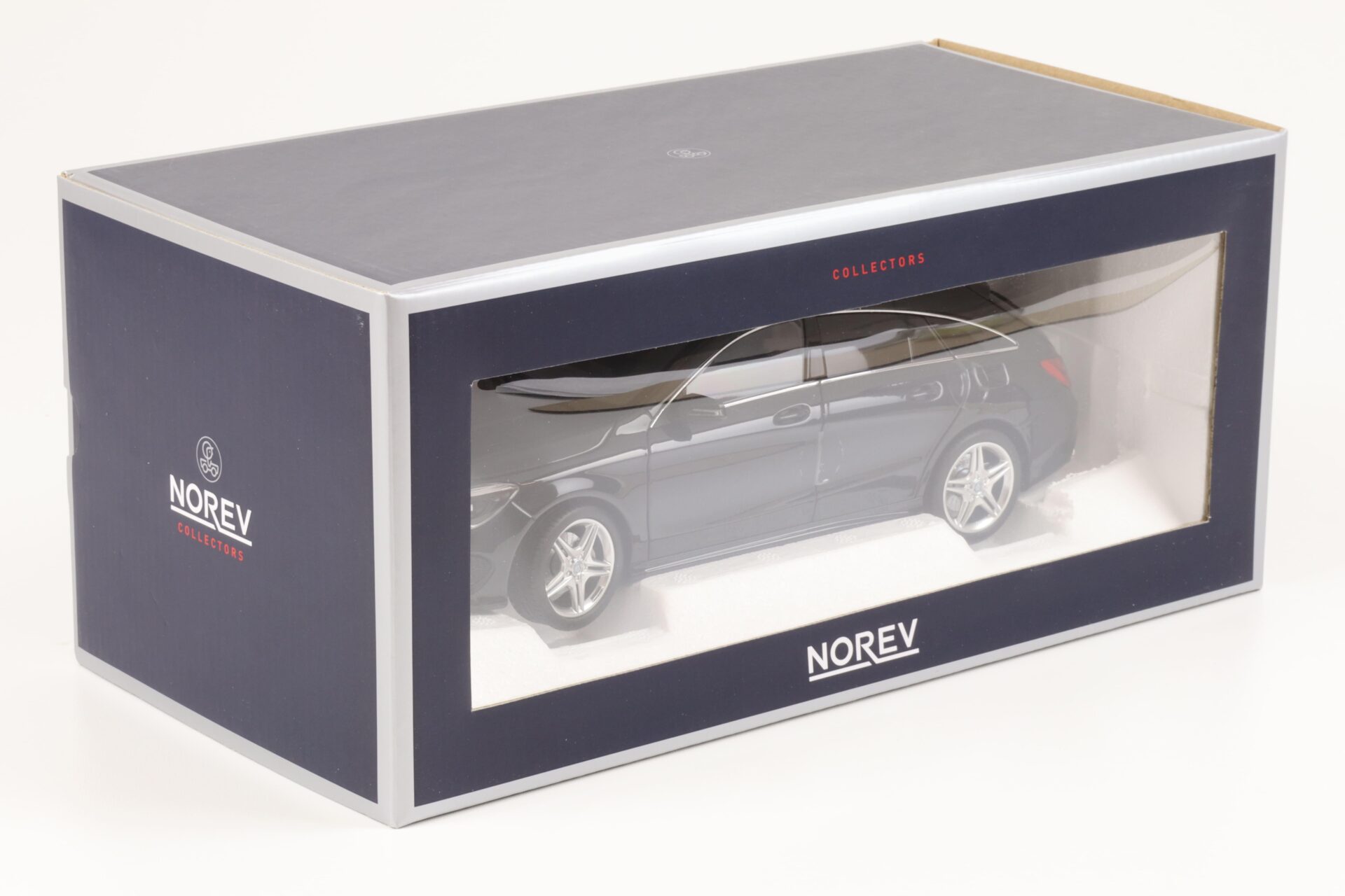 1:18 Norev Mercedes CLA Shooting Brake black 2015