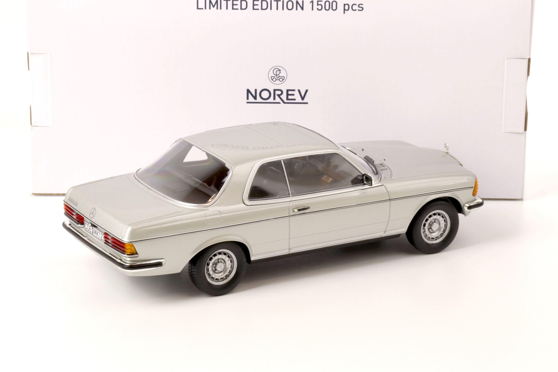 1:18 Norev Mercedes 280 CE Coupe 1980 silver metallic
