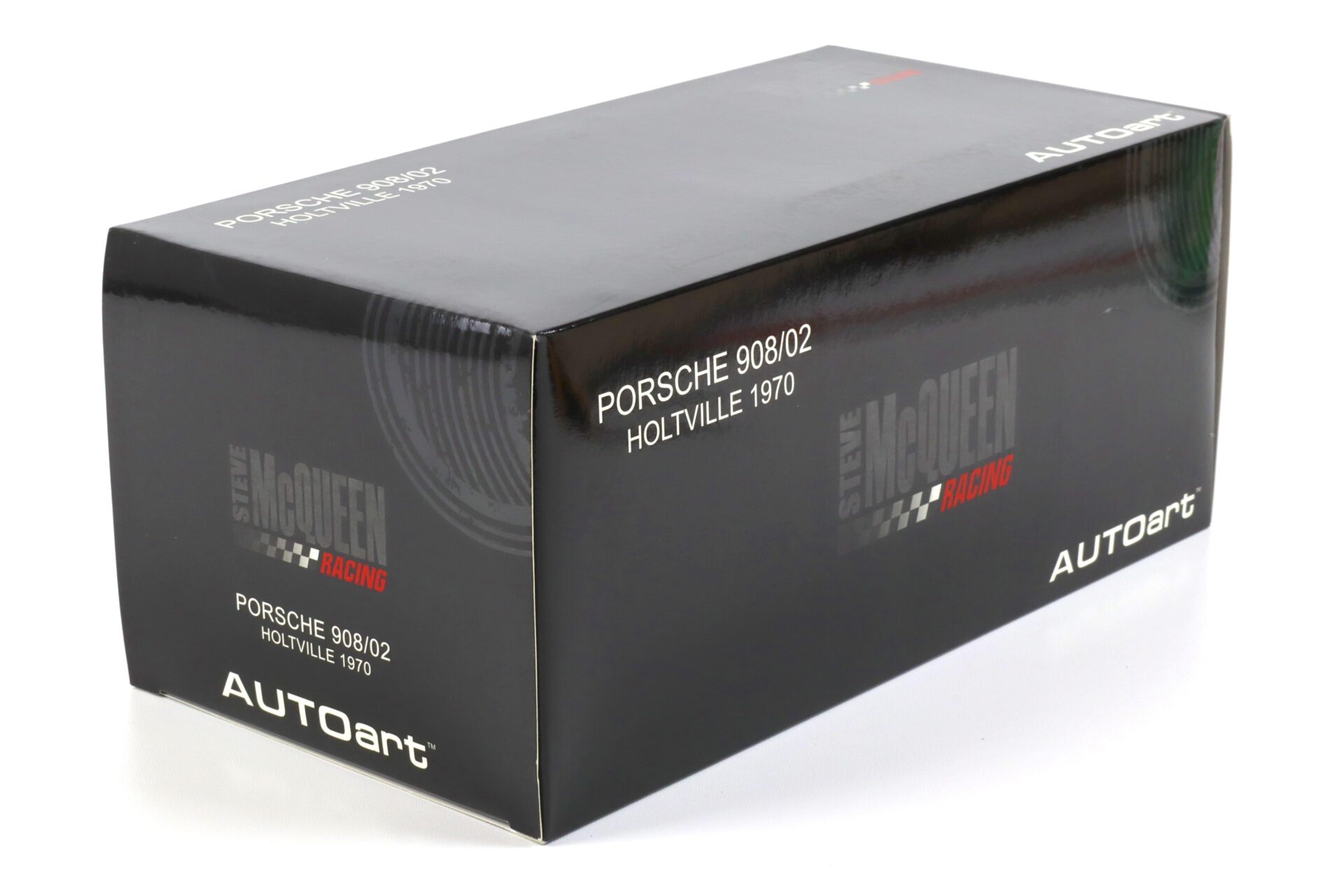 1:18 AUTOart Porsche 908/2 Holtville 1970 Steve McQueen white 87073