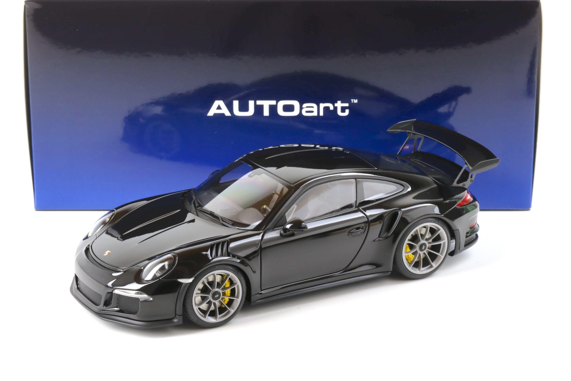 1:18 AUTOart Porsche 911 (991) GT3 RS Gloss black/ grey wheel 2016
