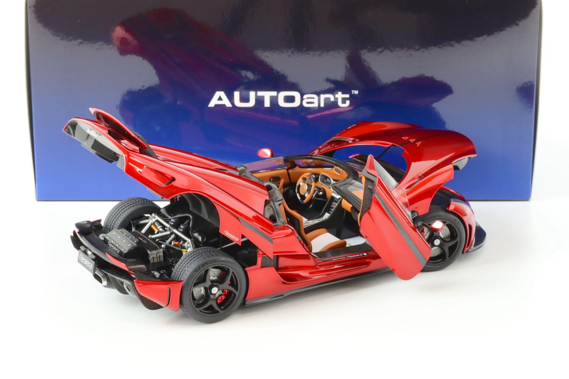 1:18 AUTOart Koenigsegg Regera Candy red 2016