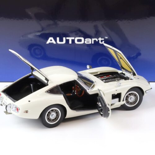 1:18 AUTOart 1965 Toyota 2000GT Coupe white 78753