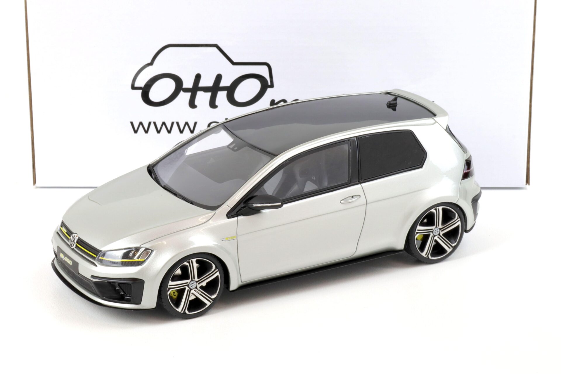 1:18 OTTO mobile OT925 VW Golf VII 7 R400 Concept silver metallic 2014